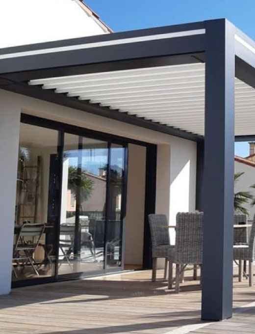 villemin-veranda-menuiseries-pergola-bioclimatique-adossees-a-votre-maison